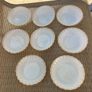 Set of 8 Anchor Hocking Fire King Golden Shell Pattern 5” Bowls